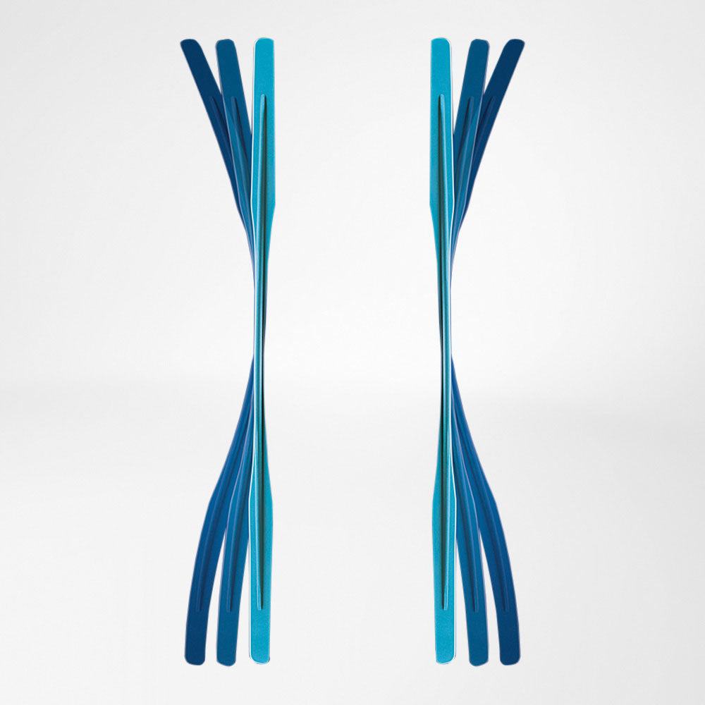 GenuLoc Knee Immobiliser with adjustable aluminum and VELCRO® support bars for knee stability.