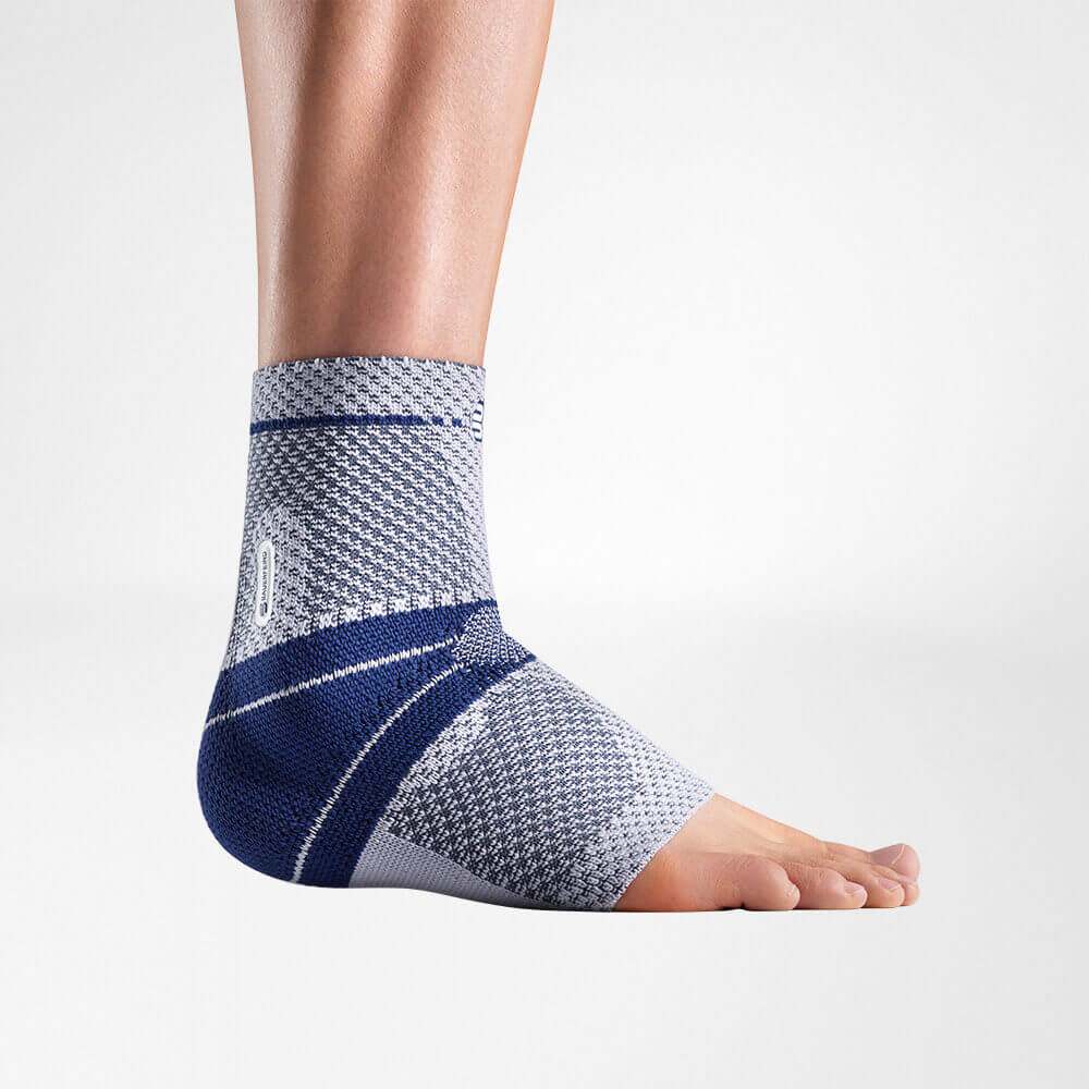 MalleoTrain ankle brace providing support and compression for pain relief and swelling reduction.