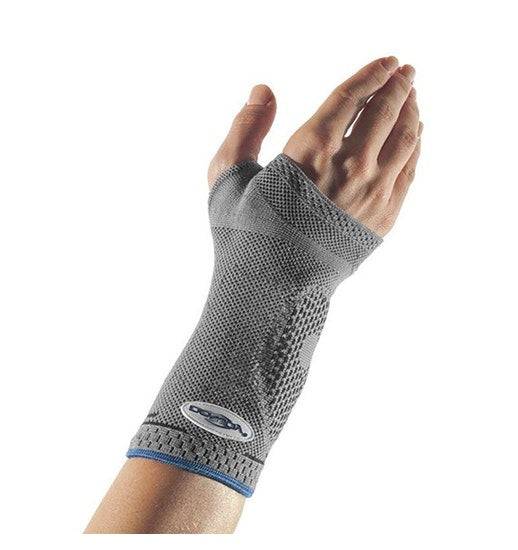 DonJoy ManuForce Elastic Wrist Support with 3D contoured knit for compression and stabilization.