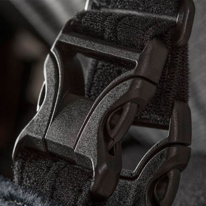 Close-up of the adjustable strap system on the ULTRASLING® PRO.